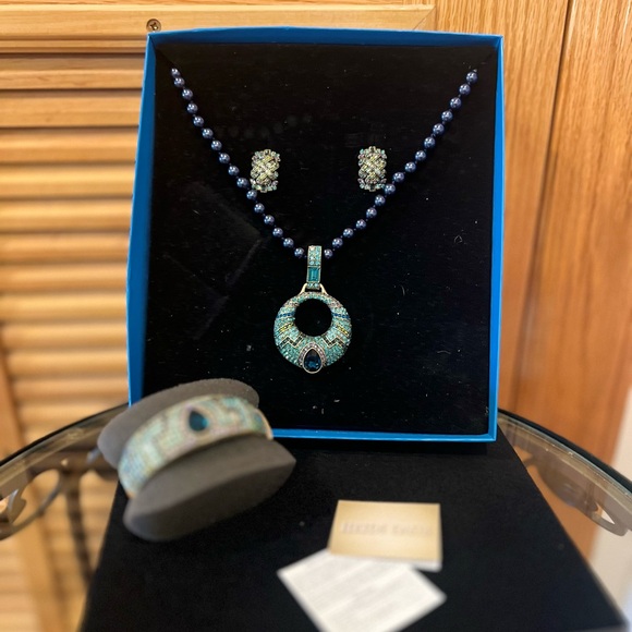 Heidi Daus Navy & Aqua Pearl & Crystal Necklace/Bracelet/Earrings Set 💙💎 - Picture 11 of 12